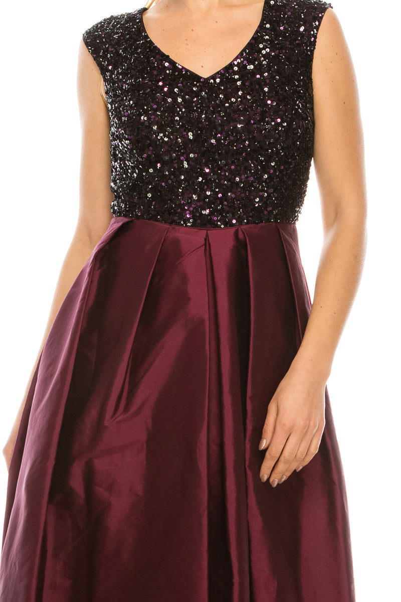 Aidan Mattox Black Deep Burgundy V-Neck Sequined Pleated Gown